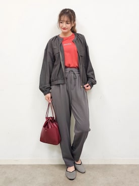 「SHOO・LA・RUE（シューラルー）のアイテム（Tシャツ/カットソー）」を使った、ゆゆさん（レディース・161cm）の秋コーディネート