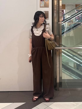「アイテム（サロペット/オーバーオール、ブラウン系）」を使った、yuespireさん（レディース・160cm）の夏コーディネート