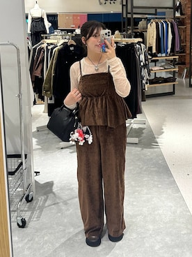 「アイテム（サロペット/オーバーオール）」を使った、yuespireさん（レディース・160cm・20代）の秋コーディネート