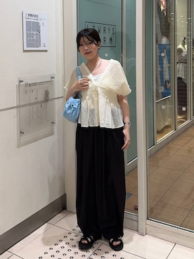 「LOWRYS FARM（ローリーズファーム）のイージーワイドコクーンパンツ 327286（その他パンツ、ブルー系）」を使った、yuespireさん（レディース）の夏コーディネート