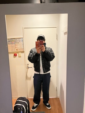 「Lee（リー）のアイテム（デニムパンツ）」を使った、2384shoさん（メンズ・179cm）の冬コーディネート