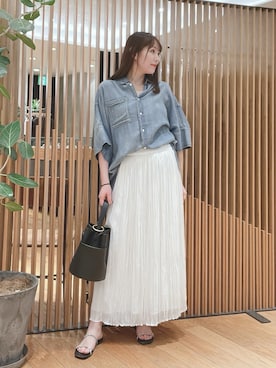 「URBAN RESEARCH（アーバンリサーチ）のハーフスリーブシアーデニムシャツ（シャツ/ブラウス、ブルー系）」を使った、YUMIさん（レディース・158cm）の春コーディネート