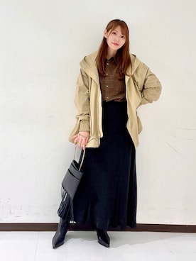 「アイテム（マウンテンパーカー）」を使った、YUMIさん（レディース・158cm）の秋コーディネート