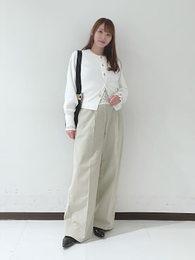 「URBAN RESEARCH（アーバンリサーチ）の『3サイズ展開』ベルト付きタックワイドチノパンツ（チノパンツ、ベージュ系）」を使った、YUMIさん（レディース・158cm）の春コーディネート