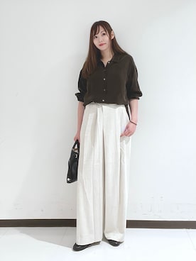 「URBAN RESEARCH（アーバンリサーチ）のキュプラ2wayシャツ（シャツ/ブラウス、ブラウン系）」を使った、YUMIさん（レディース・158cm）の秋コーディネート