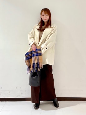 「アイテム（ストール/ショール）」を使った、YUMIさん（レディース・158cm）の秋コーディネート