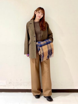 「アイテム（ストール/ショール）」を使った、YUMIさん（レディース・158cm）の秋コーディネート