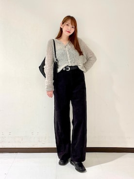 「アイテム（ローファー）」を使った、YUMIさん（レディース・158cm）の秋コーディネート