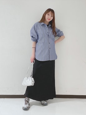 「URBAN RESEARCH（アーバンリサーチ）のnew basic　WASHABLE WOOL BABY T-SHIRTS（Tシャツ/カットソー、ブラック系）」を使った、YUMIさん（レディース・158cm）の春コーディネート
