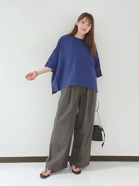 「かぐれ（カグレ）のリネンクルーネック半袖シャツ（シャツ/ブラウス、ブルー系）」を使った、YUMIさん（レディース・158cm）の夏コーディネート