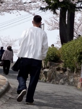 「花見」｜「アイテム（チノパンツ）」を使った、sumoさん（メンズ・174cm）の春コーディネート