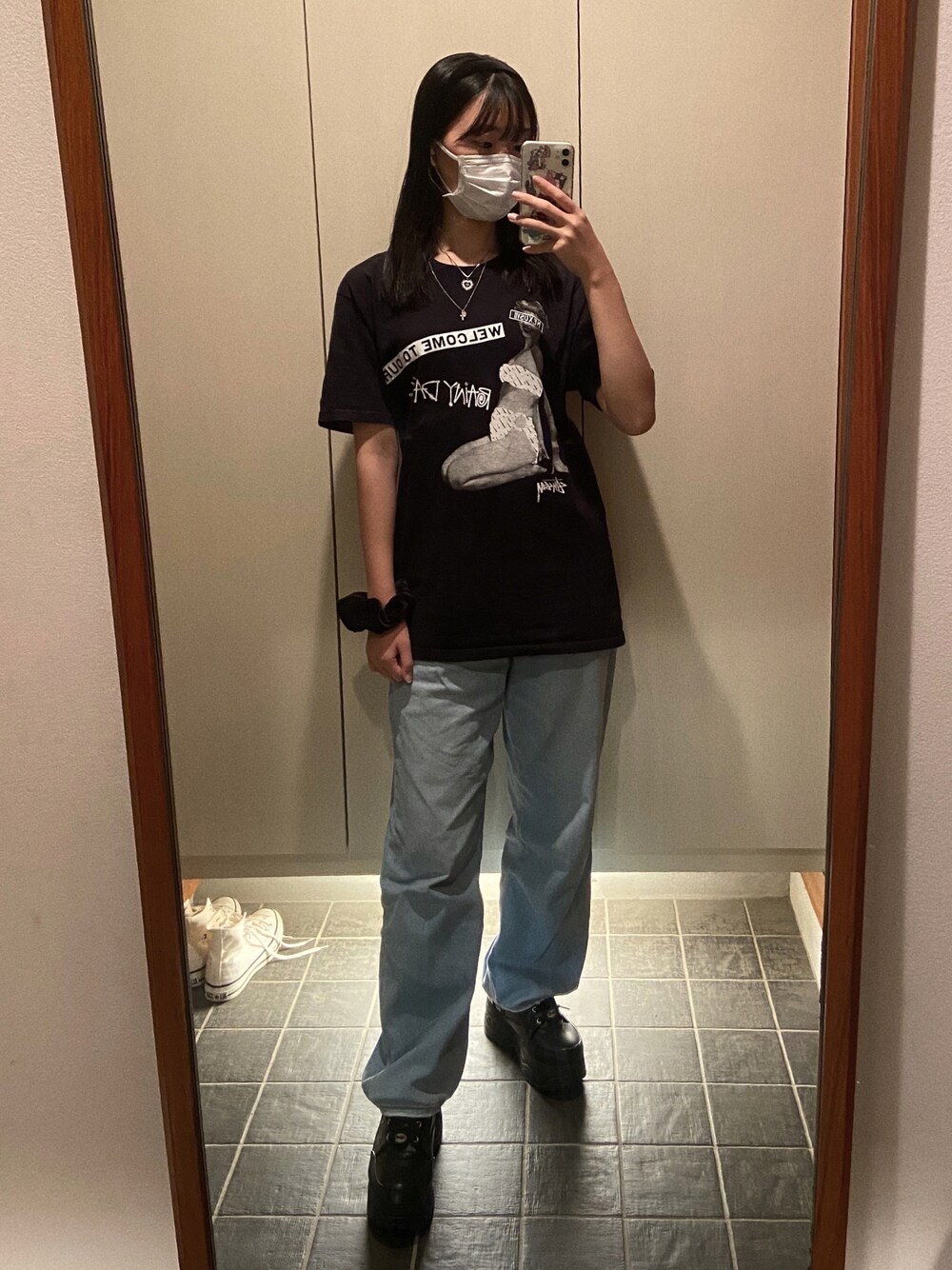 「ストリート、street、地雷、カチューシャ、stussy」｜「STUSSYのHow Deep Is Your Love S/SL（Tシャツ/カットソー、ブラック系）」を使った、dyn00さん（レディース・165cm）の秋コーディネートの1枚目の写真