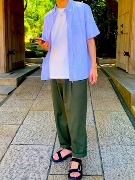 「オリーブ」｜「アイテム（サンダル）」を使った、chaaoozさん（メンズ・170cm）の秋コーディネート