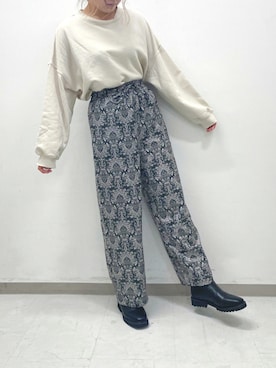 「テチチ(Te chichi)」｜「アイテム（スウェット）」を使った、りおさん（レディース・158cm）の秋コーディネート