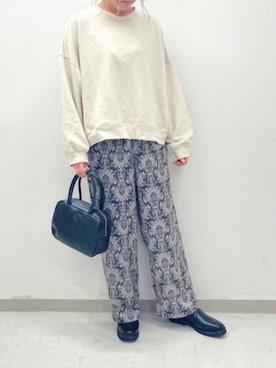 「テチチ(Te chichi)」｜「アイテム（スウェット）」を使った、りおさん（レディース・158cm）の秋コーディネート