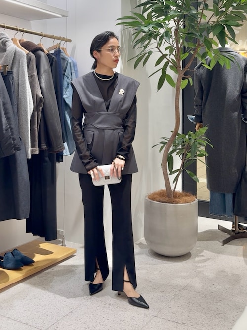 ウィムガゼット スリット入り パンツ 黒 36 Whim Gazette(ウィム ガゼット)｜フロントスリットパンツ/ブラック の