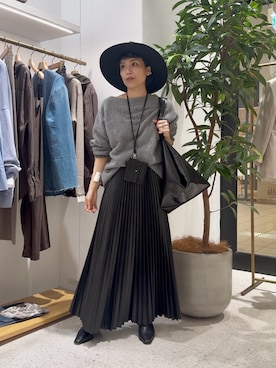 「Whim Gazette（ウィムガゼット）の【CATARZI】WOOL HAT（ハット、ブラック系）」を使った、ODAKAさん（レディース・153cm）の秋コーディネート