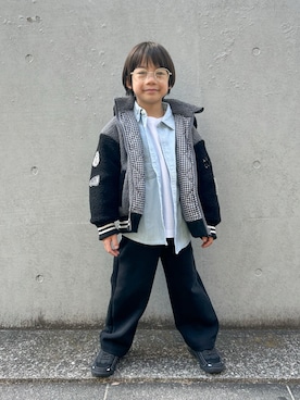 「KP BOY（ケーピーボーイ）のフーデット 袖配色 ボアジャケット（その他アウター、グレー系）」を使った、さっくん＆かいくんさん（キッズ・110cm）の春コーディネート