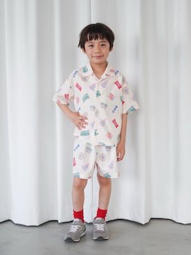 「NEW BALANCE（ニューバランス）のニューバランス NEW BALANCE NB YV373 KG2 KB2 AT2（スニーカー、グレー系）」を使った、さっくん＆かいくんさん（キッズ・110cm）の夏コーディネート