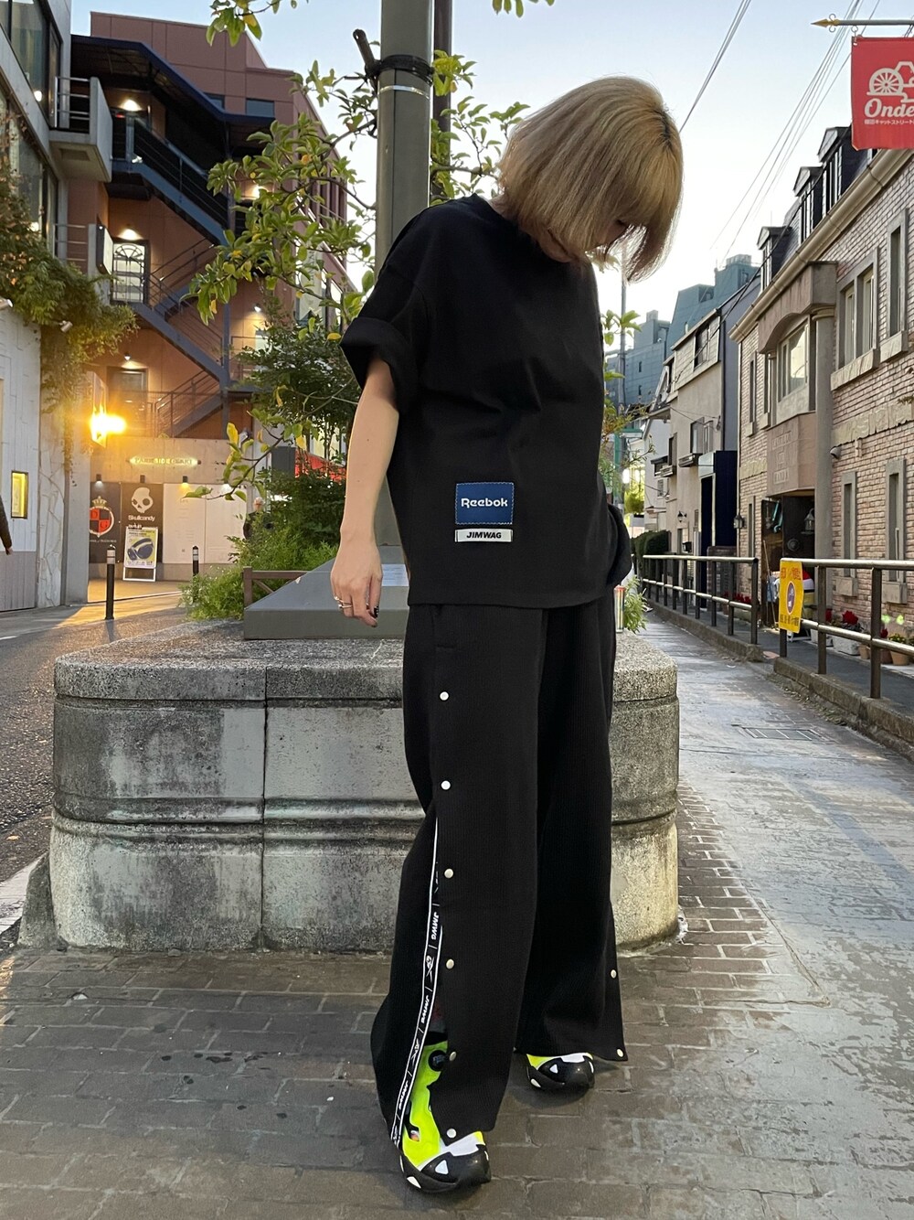JIMWAGサイドスリットニットパンツ Reebok（リーボック）の「ジムワッグ サイドスリット ニット