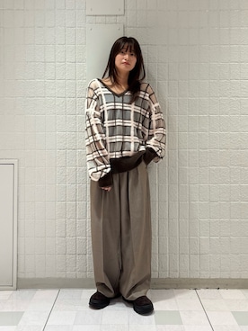 「KBF（ケイビーエフ）のアイテム（キャミソール）」を使った、Hinaさん（レディース・160cm）の秋コーディネート