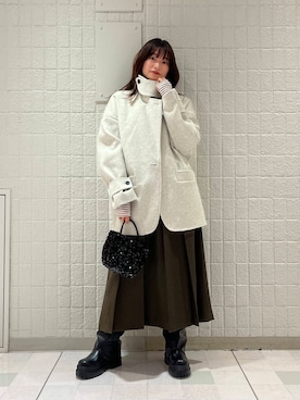 「KBF（ケイビーエフ）のカバーデザインロングブーツ（ブーツ）」を使った、Hinaさん（レディース・160cm）の冬コーディネート