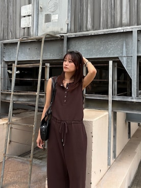 「KBF（ケイビーエフ）のアイテム（パンツ）」を使った、Hinaさん（レディース・160cm）の夏コーディネート