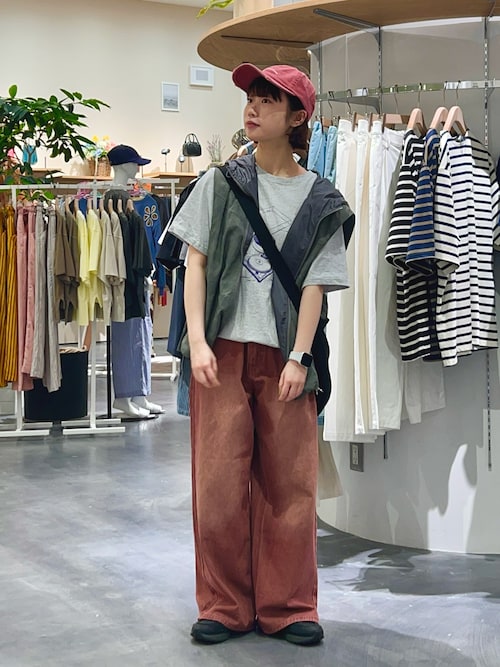 【UNISEX】総柄フードベスト