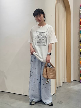 「CIAOPANIC TYPY（チャオパニックティピー）の【UNISEX】【プラスサイズあり】スクエア総刺繍ロゴTシャツ（Tシャツ/カットソー、ホワイト系）」を使った、kimura_no_fukuさん（レディース・155cm）の夏コーディネート