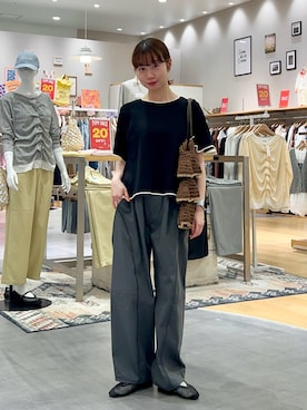 「CIAOPANIC TYPY（チャオパニックティピー）の【接触冷感/二の腕カバーも叶う◎】配色ラグラン半袖ニットTee（ニット/セーター、ブラック系）」を使った、kimura_no_fukuさん（レディース・155cm）の夏コーディネート