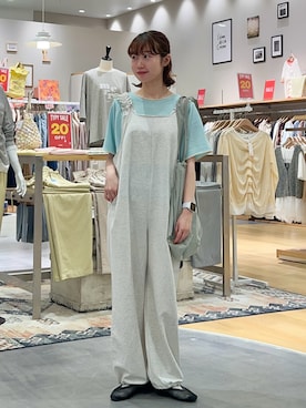 「CIAOPANIC TYPY（チャオパニックティピー）の【接触冷感/二の腕カバーも叶う◎】配色ラグラン半袖ニットTee（ニット/セーター、ブルー系）」を使った、kimura_no_fukuさん（レディース・155cm）の夏コーディネート
