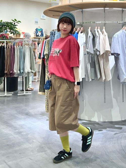 【UNISEX】牛グラフィックTEE