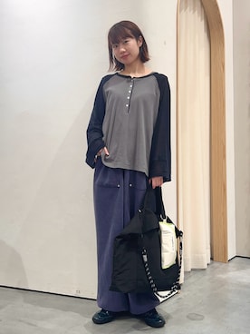「CIAOPANIC TYPY（チャオパニックティピー）の【2WAY】シアーラグランヘンリーネックTee（Tシャツ/カットソー、グレー系）」を使った、kimura_no_fukuさん（レディース・155cm）の春コーディネート