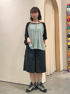 「CIAOPANIC TYPY（チャオパニックティピー）の【一枚で決まる/前後2WAY】シアーラグランヘンリーネックTee（Tシャツ/カットソー、グリーン系）」を使った、kimura_no_fukuさん（レディース・155cm）の夏コーディネート