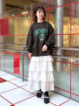 「アイテム（スウェット）」を使った、理咲さん（レディース・163cm・20代）の秋コーディネート