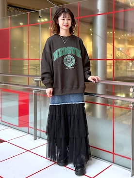 「アイテム（スウェット）」を使った、理咲さん（レディース・163cm・20代）の秋コーディネート