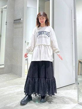 「RAGEBLUE（レイジブルー）のアイテム（Tシャツ/カットソー）」を使った、理咲さん（レディース・163cm）の秋コーディネート