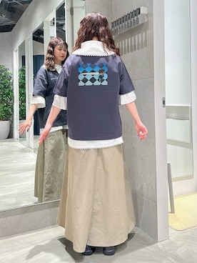 「RAGEBLUE（レイジブルー）の抗菌・防臭/トラックソール厚底コインローファー（ローファー、ブラック系）」を使った、理咲さん（レディース）の春コーディネート