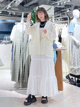 「アイテム（ベスト）」を使った、理咲さん（レディース・163cm・20代）の夏コーディネート