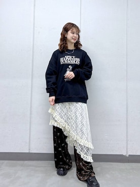 「アイテム（スウェットパンツ）」を使った、理咲さん（レディース・163cm・20代）の秋コーディネート