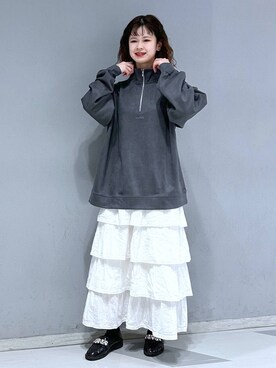 「アイテム（スウェット）」を使った、理咲さん（レディース・163cm・20代）の秋コーディネート