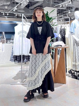 「アイテム（シューズ）」を使った、理咲さん（レディース・163cm・20代）の夏コーディネート