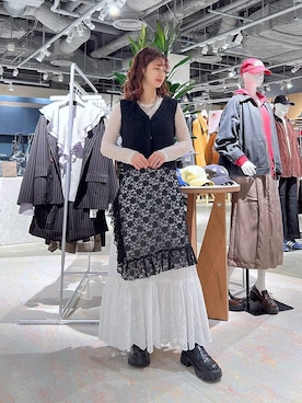 「RAGEBLUE（レイジブルー）のアイテム（Tシャツ/カットソー）」を使った、理咲さん（レディース・163cm）の秋コーディネート