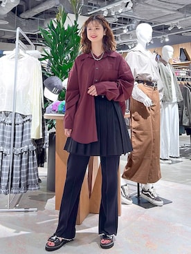 「アイテム（パンツ）」を使った、理咲さん（レディース・163cm・20代）の秋コーディネート