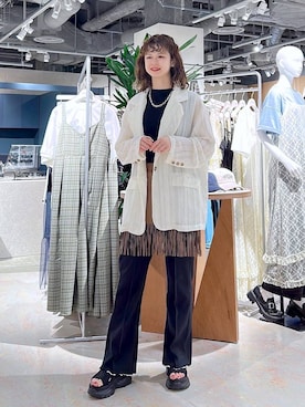 「アイテム（スウェットパンツ）」を使った、理咲さん（レディース・163cm・20代）の秋コーディネート