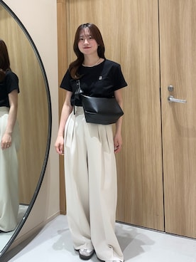 「CAPRICIEUX LE'MAGE（カプリシューレマージュ）の【全8色/サイズ展開あり】LE'MAGE1ポイントTシャツ（Tシャツ/カットソー、ブラック系）」を使った、riho_lemageさん（レディース・155cm）の春コーディネート