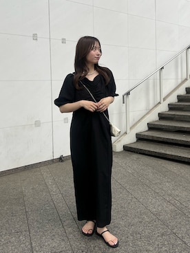 「CAPRICIEUX LE'MAGE（カプリシューレマージュ）のウェーブネックギャザーワンピース（ワンピース、ブラック系）」を使った、riho_lemageさん（レディース・155cm）の夏コーディネート
