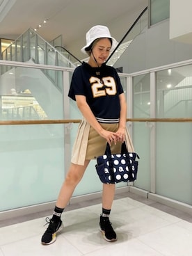 「アイテム（アウトドア/スポーツ）」を使った、BIKI JAPAN スタッフコーデさん（レディース・164cm）の秋コーディネート