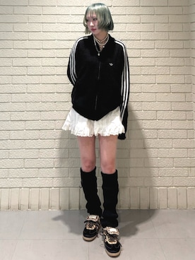 「アイテム（レッグウォーマー）」を使った、itsukiさん（レディース・156cm）の秋コーディネート