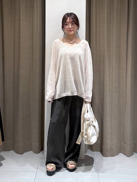 「OUTDOOR PRODUCTS（アウトドアプロダクツ）のBARNYARDSTORM / OUTDOOR PRODUCTS（アウトドアプロダクツ） / 中綿トート【WEB限定カラー】（ショルダーバッグ、ホワイト系）」を使った、こまっちゃんさん（レディース・155cm）の春コーディネート